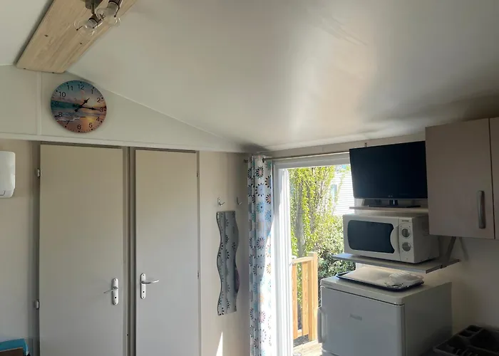 Mobile Clim-piscine -terrasse -parking -6 Personnes *