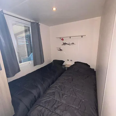 Camping Mobile Clim-piscine -terrasse -parking -6 Personnes